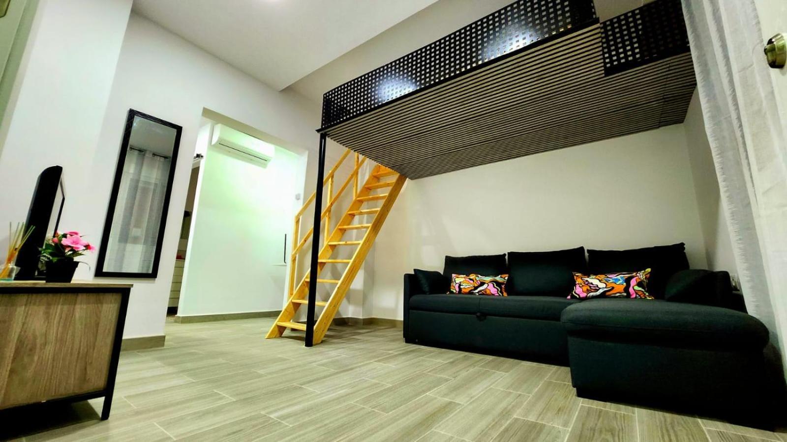 Apartamentos La Hormiguita Malaga Luaran gambar